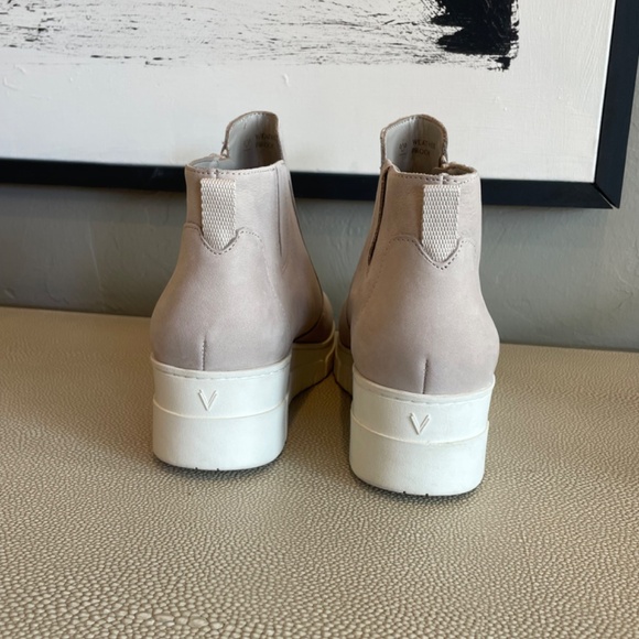 Vionic Uptown Sur Waterproof Wedge Ankle Boots - Picture 4 of 7